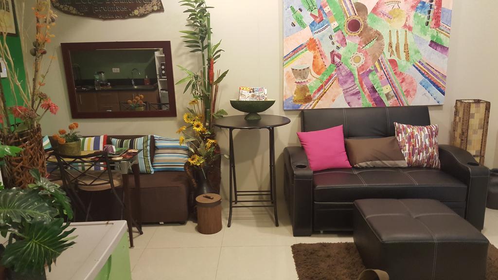 One Palm Tree Villas By Mary Manille Extérieur photo